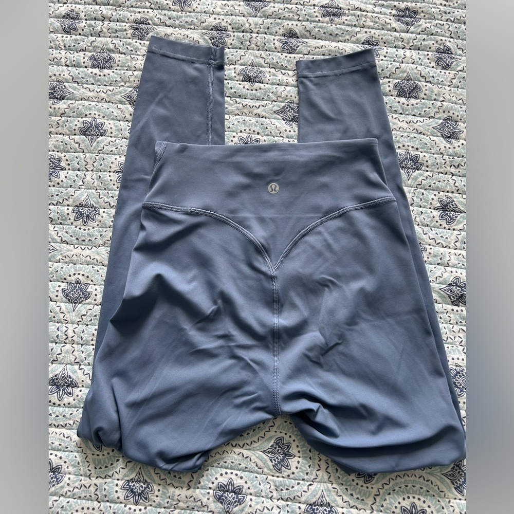 Sz 6 Lululemon Breeze Through high-waisted legging